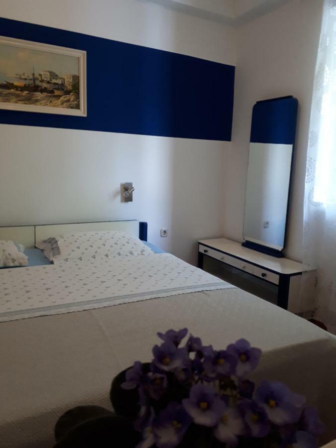 Apartmani Matas Petrcane Exterior photo