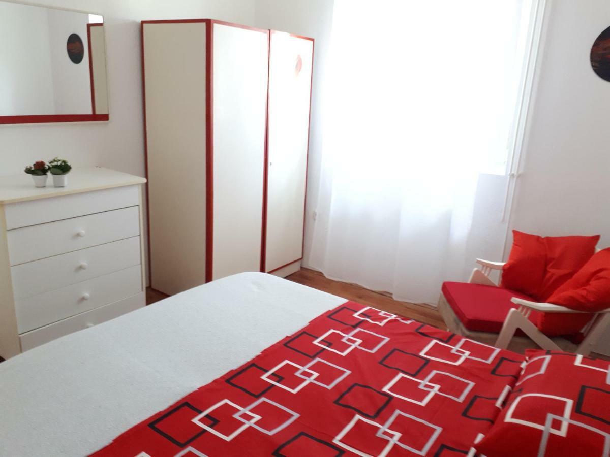 Apartmani Matas Petrcane Exterior photo
